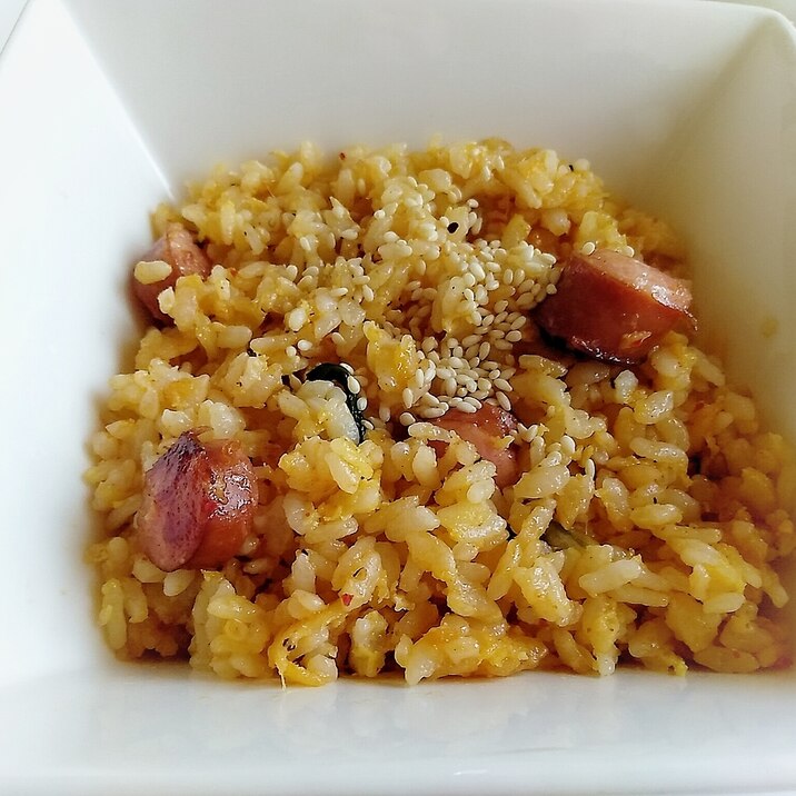 軽食にささっと♪キムチ炒飯